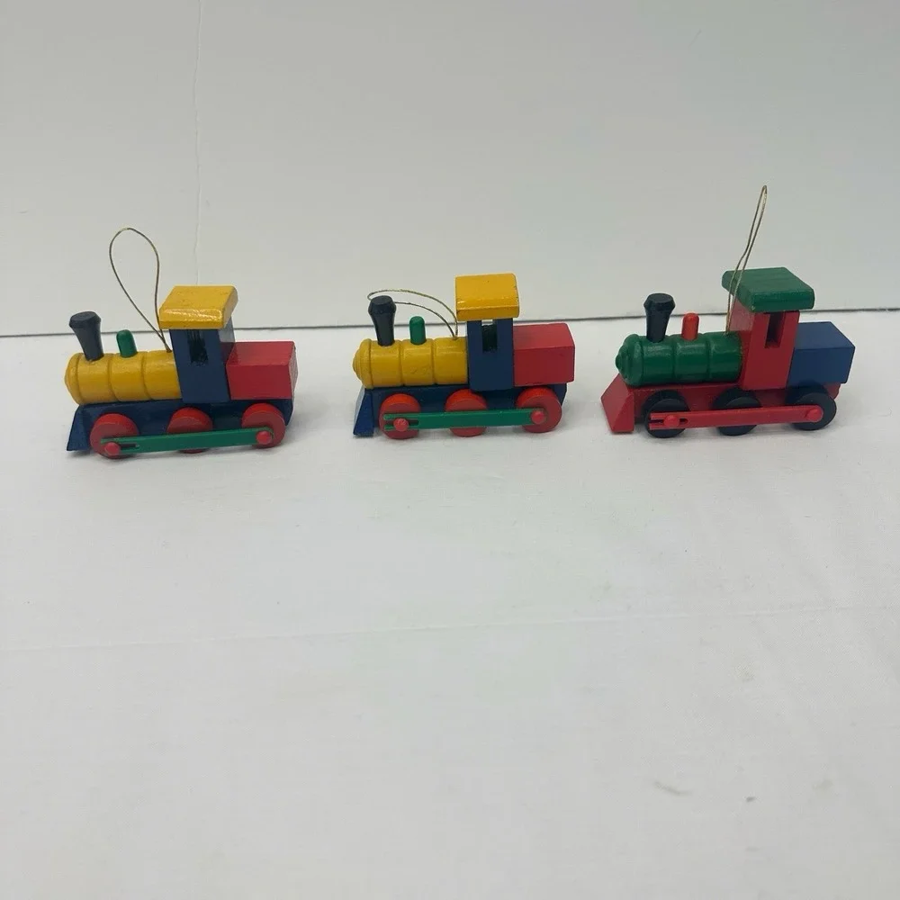 Lot / 3 Old-School Wood Block Locomotive Train Christmas Ornament Rolling Wheels